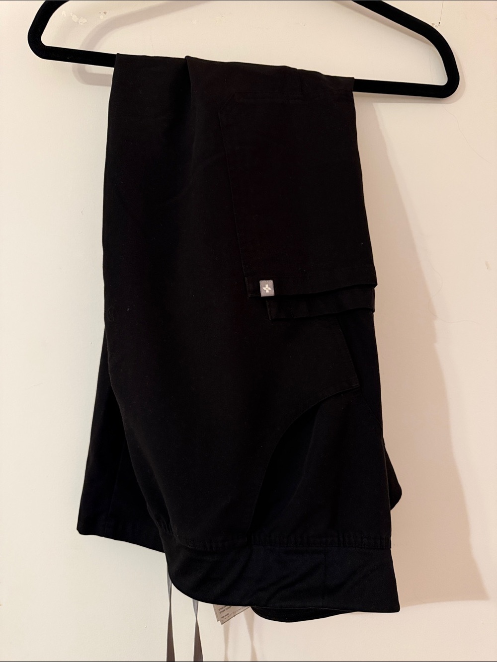 Figs Women’s Black Flare Pants with Side Pocket